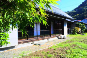 Guest House Yukari  Цуру